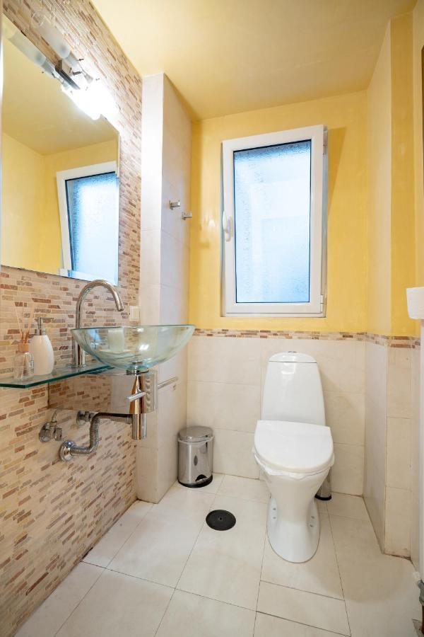 Acropolis Metro St.3 Bedrοοms 6 Persons Maisonette Athens Exterior photo